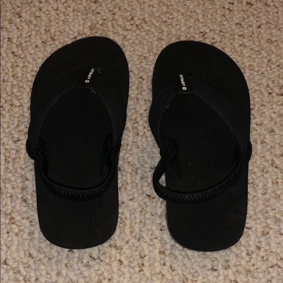 Airwalk Other - Air walk flip flops with ankle strap.